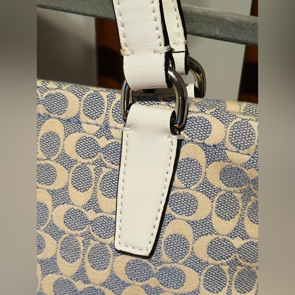 Authentic Coach Tote - Picture 7 of 16